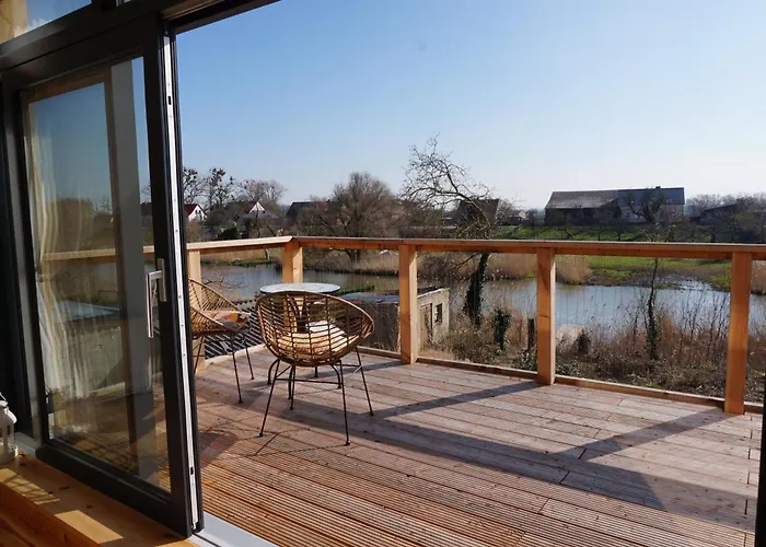 Lejlighed Og Am Fluss Mit Balkon - Ein Himmlischer Ausblick
